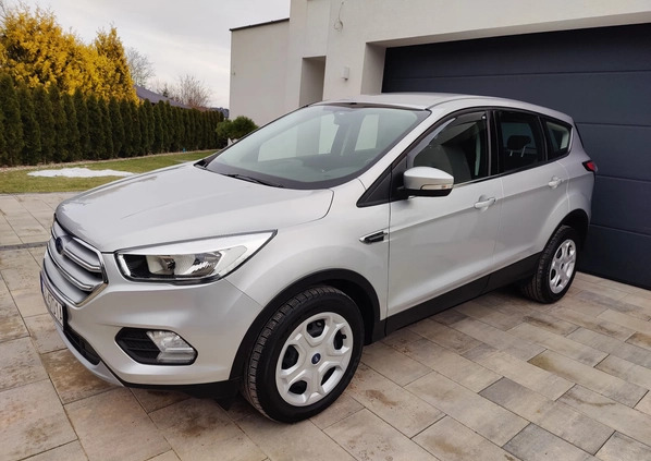 Ford Kuga cena 66900 przebieg: 104000, rok produkcji 2017 z Białystok małe 352
